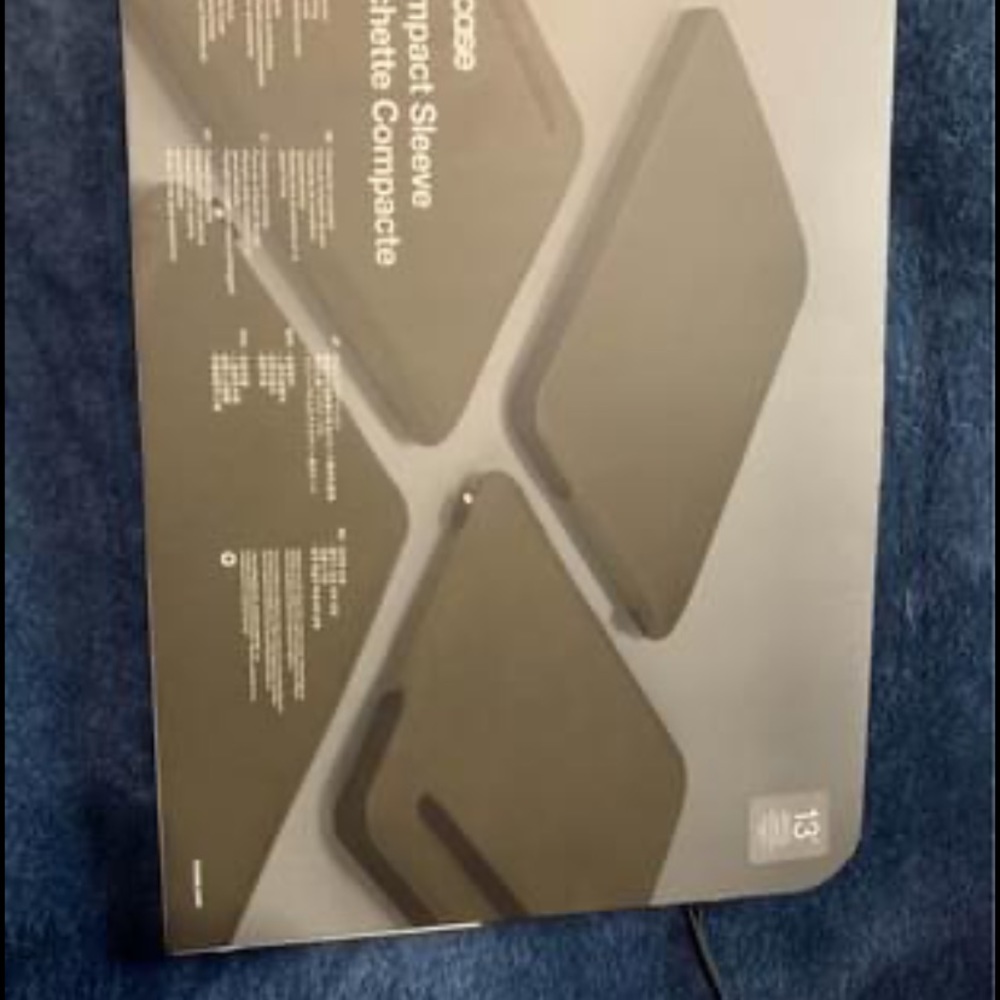 Computer case - Picture 2 of 3